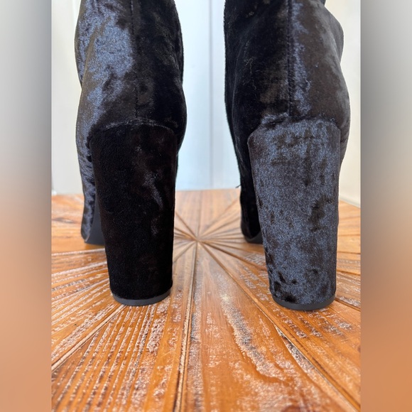 Last Pair! NWT JustFab OTK Black Velvet Heeled Boots - Picture 10 of 17